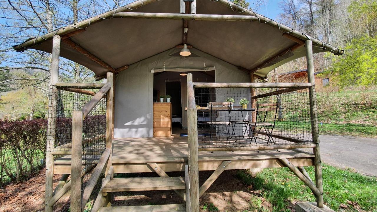Camping Les Vernieres La Bourboule Exterior foto